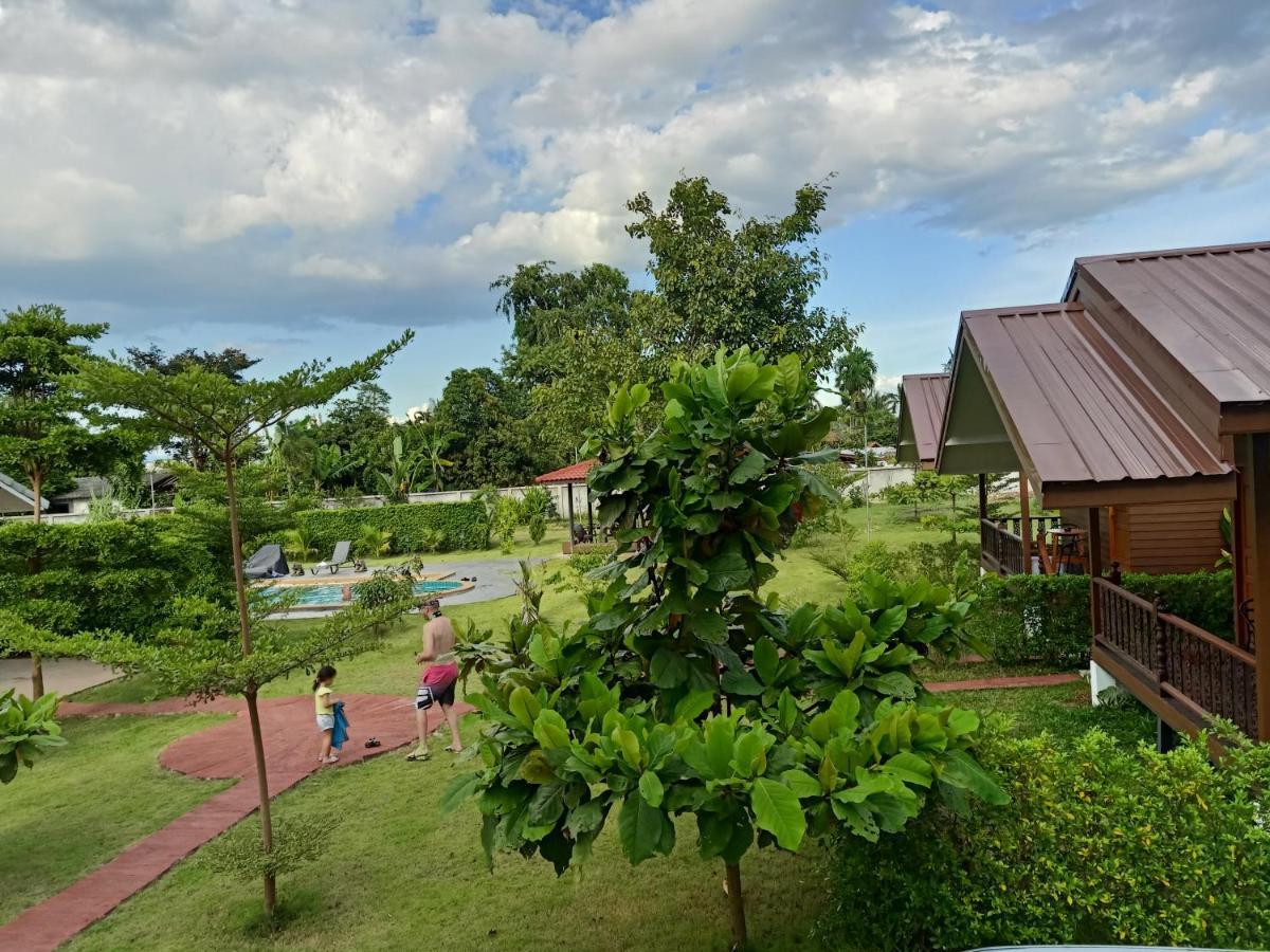 Relax Garden House Hotel Чиангмай Екстериор снимка