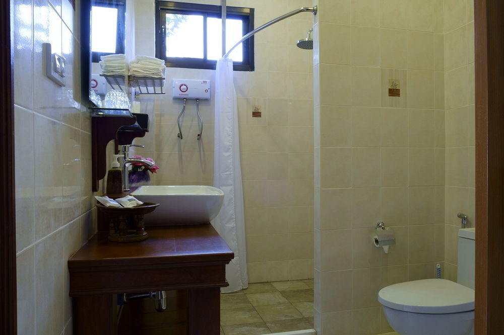 Relax Garden House Hotel Чиангмай Екстериор снимка